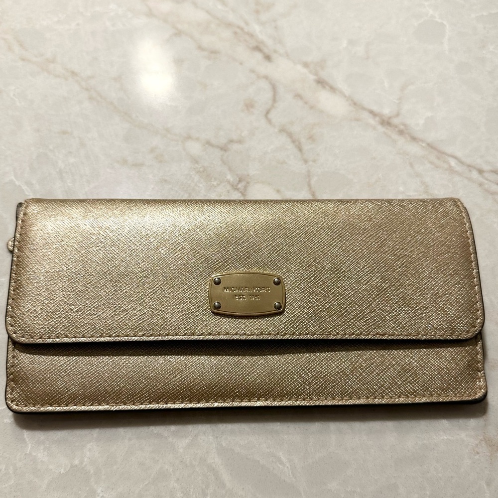 Michael Kors Continental Wallet Gold